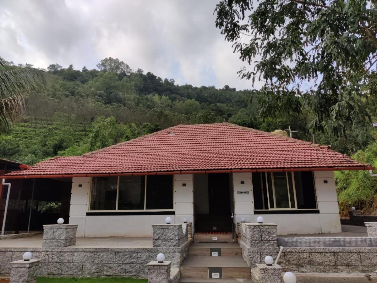 Forest And River Edge Resort Cananor Exterior foto