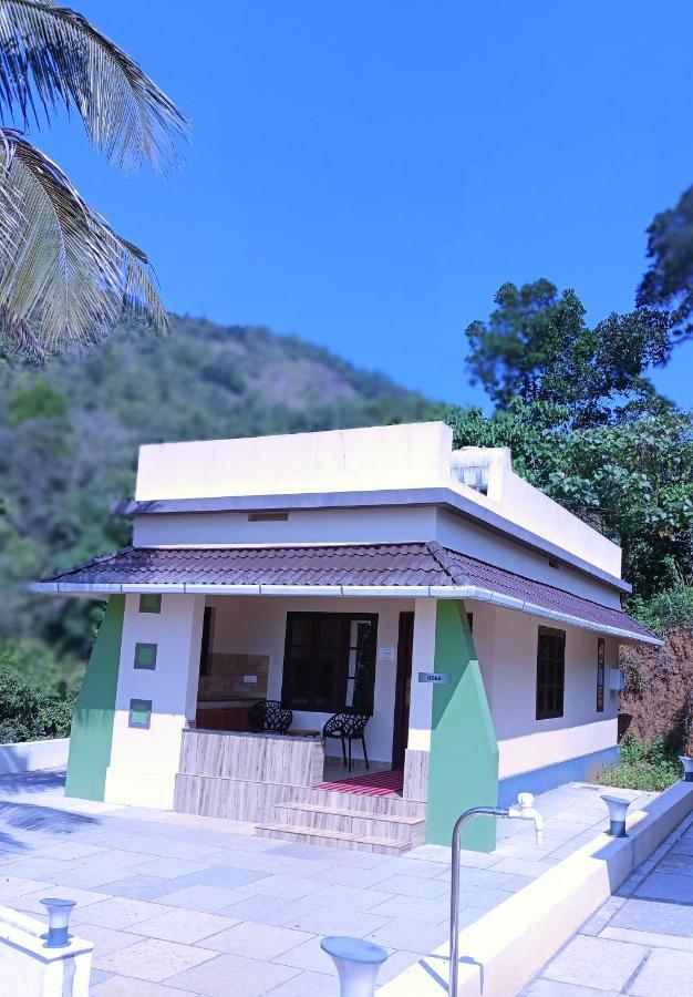 Forest And River Edge Resort Cananor Exterior foto